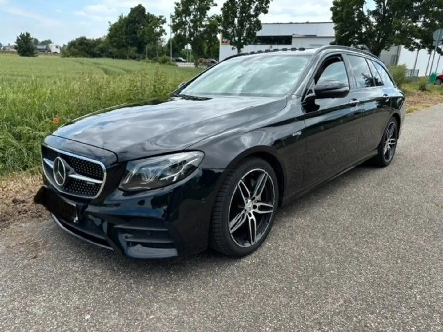 Mercedes-Benz E 43 AMG E -Klasse 4Matic Massage Head UP Schwarz - 1