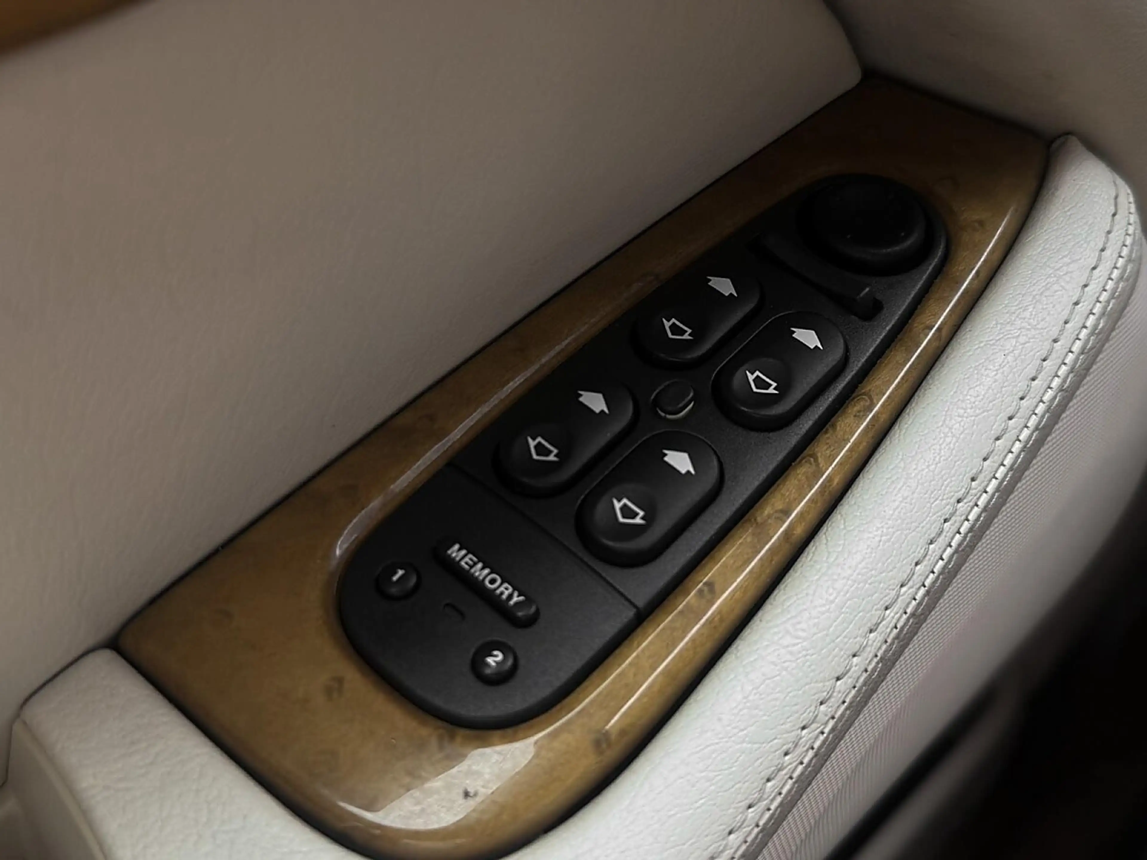 Jaguar S-Type 4,0 V8 Aut. | SEHR GUTE AUSSTATTUNG | — photo 14