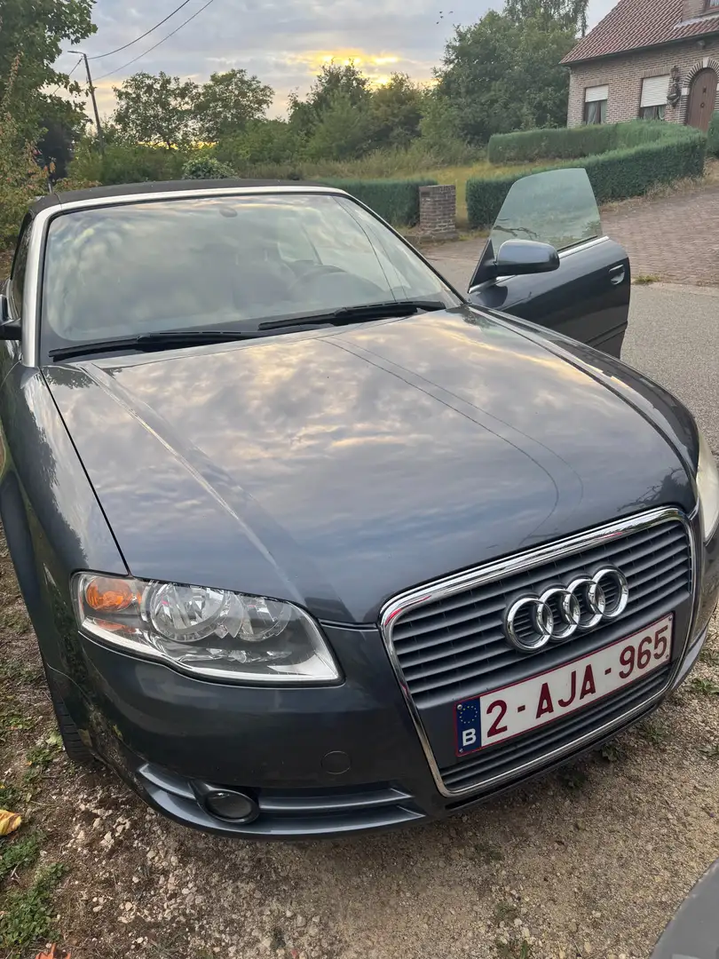 Audi A4 A4 Cabriolet 2.0 Gris - 2
