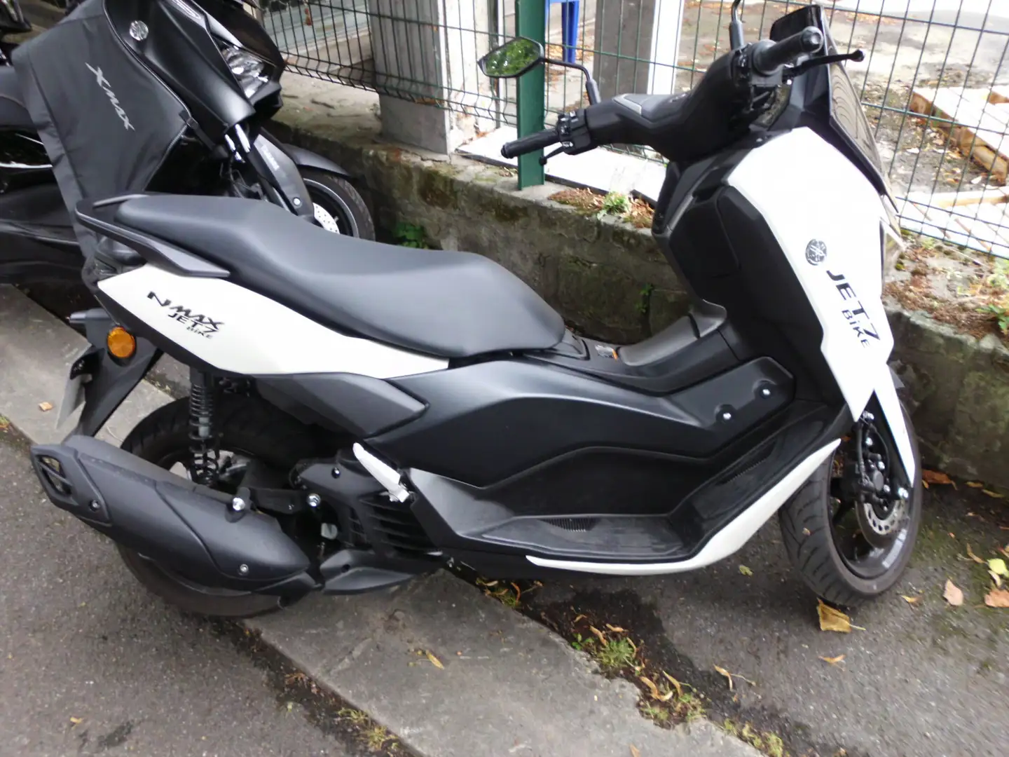 Yamaha NMAX Alb - 1