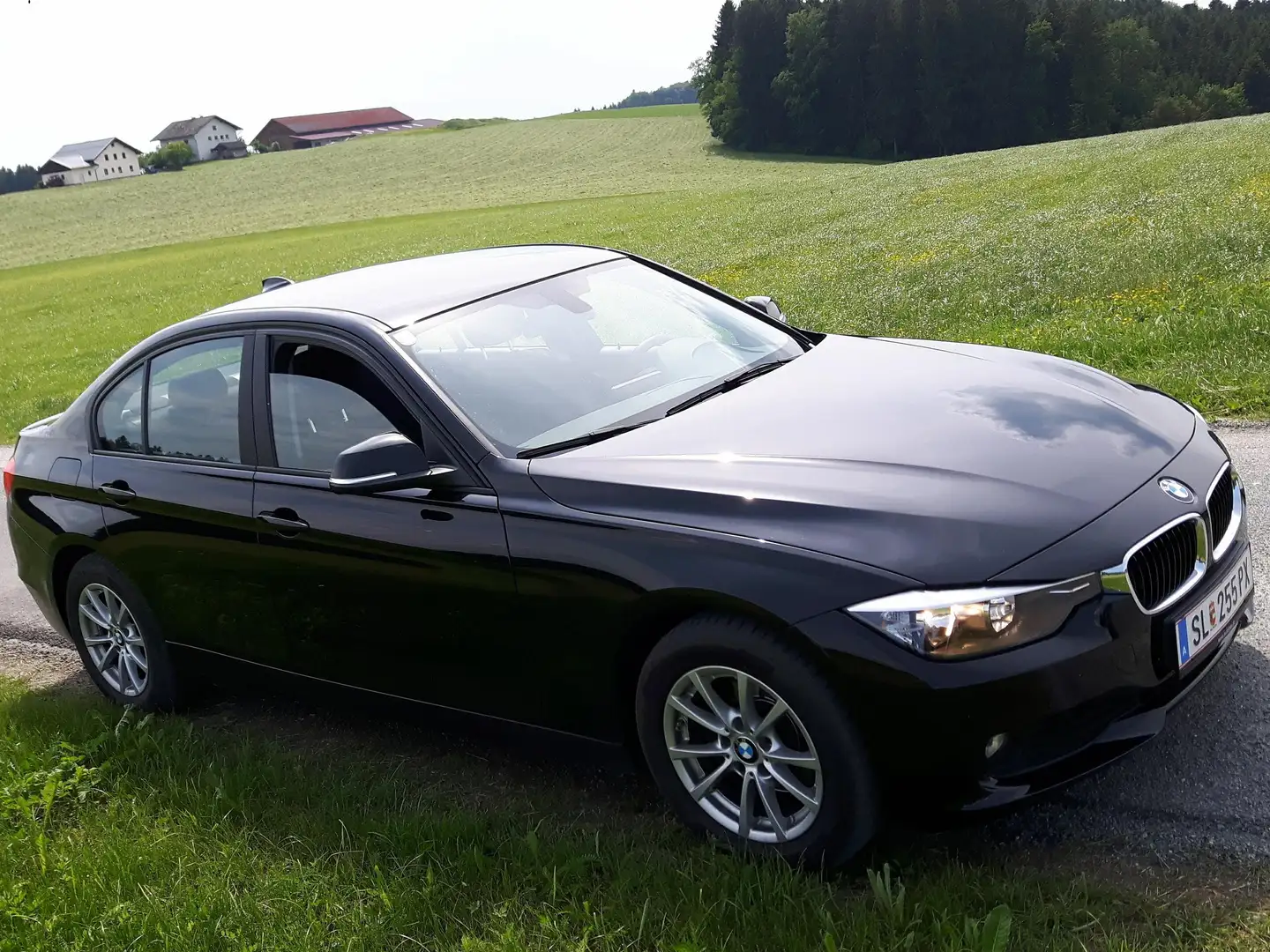 BMW 318 318d Gran Turismo Schwarz - 1