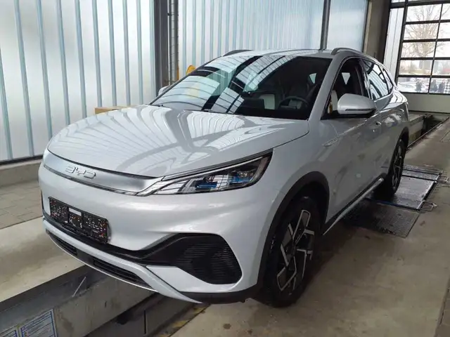 BYD Atto 3 Design Wärmep NAV LED BZ APPLINK PDC 96% Batt