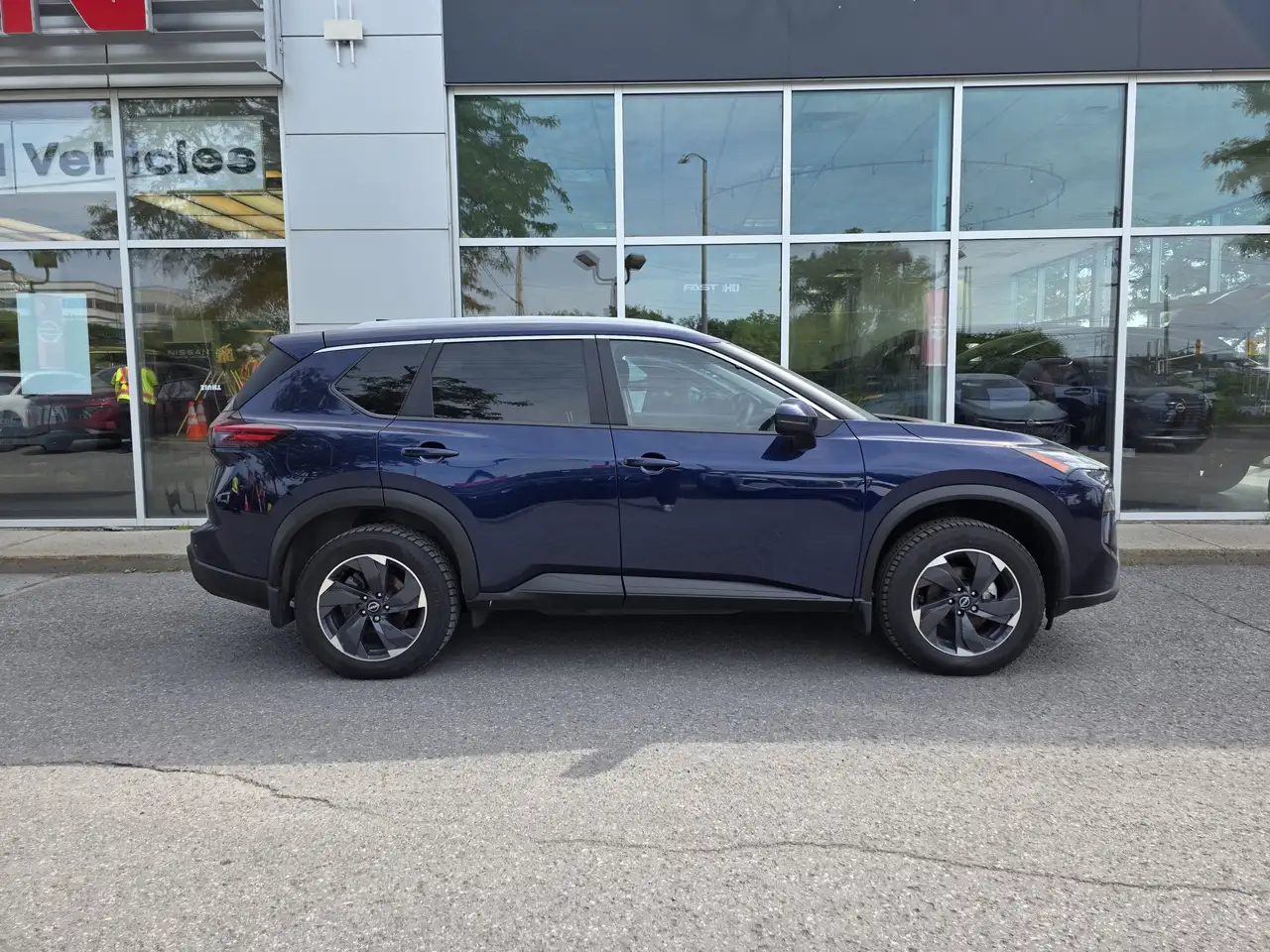 Nissan Rogue снимка Nissan Rogue