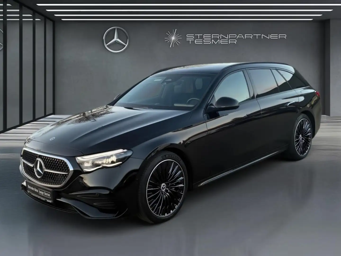 Mercedes-Benz E 300 e T AMG Night HUD Airmatic Superscr. Leder Schwarz - 1