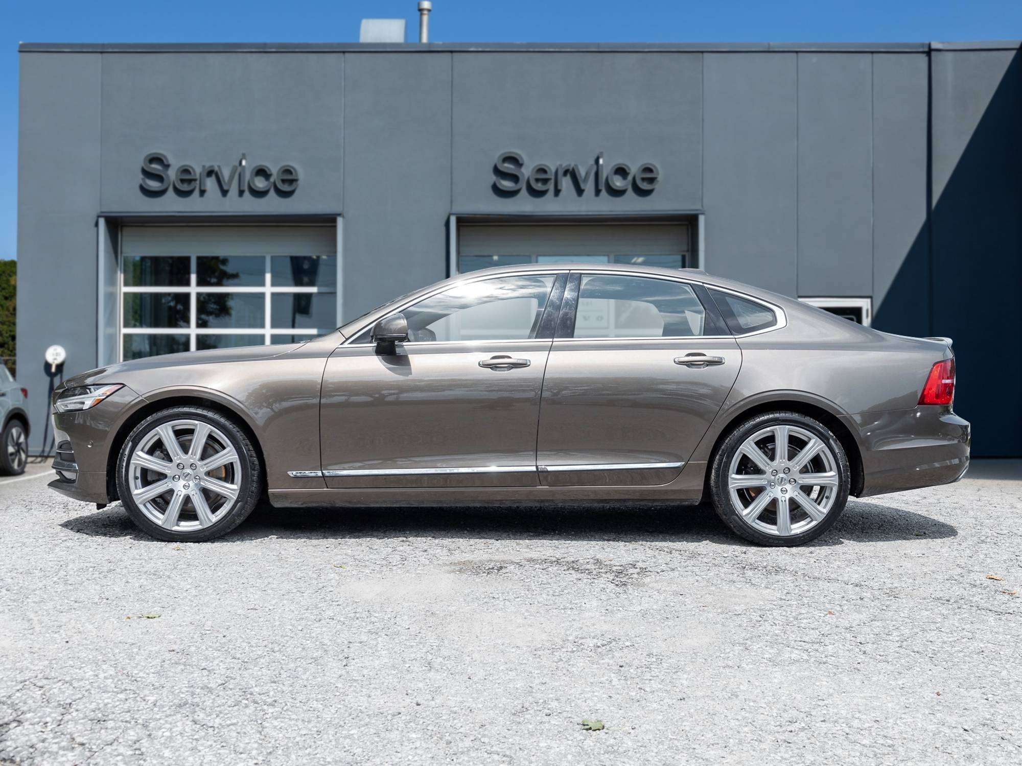 2017 Volvo S90 T6 INSCRIPTION LOW KM |TRADE IN |NEW TIRES |SAFETY — снимка 1
