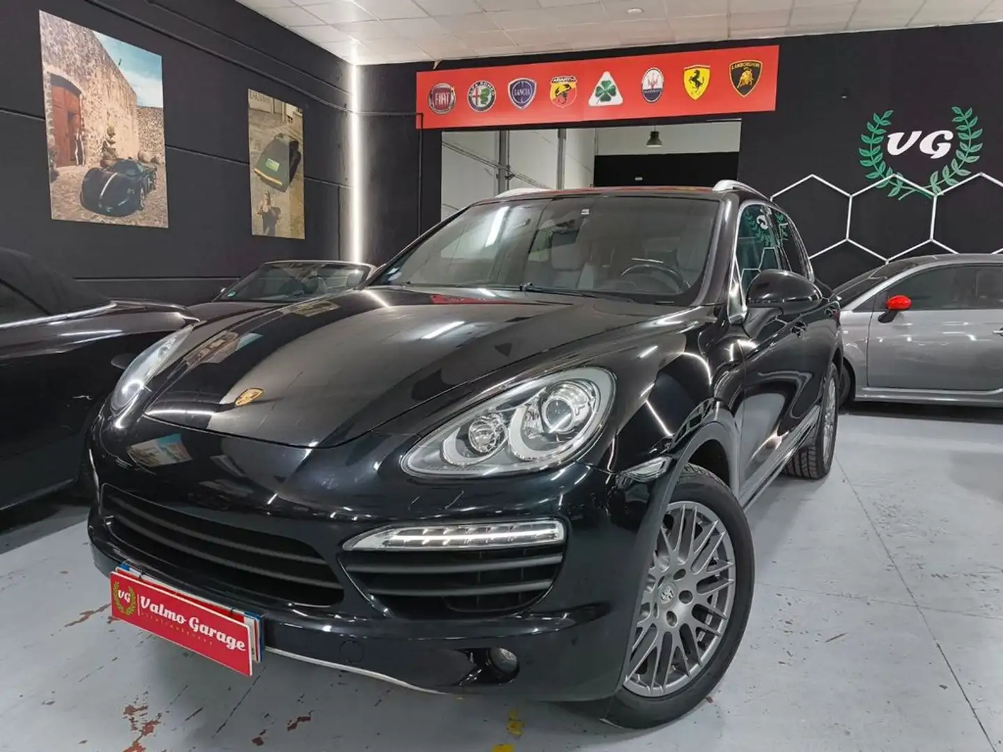 Porsche Cayenne 3.0 S Hybrid Tiptronic Schwarz - 1