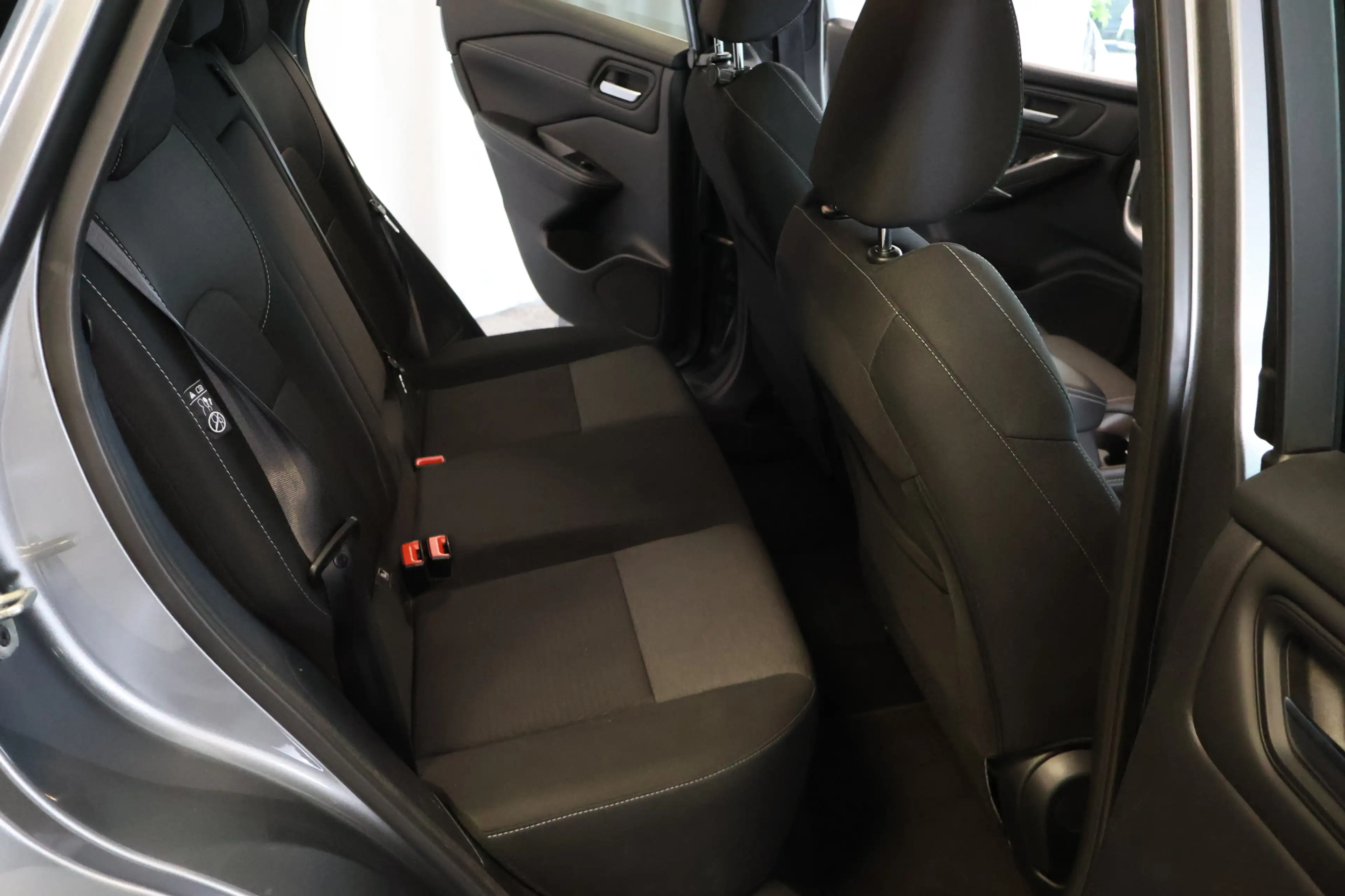 Nissan Qashqai 1.3 MHEV Xtronic N-Connecta, Panodak, 360° Camera, — photo 14