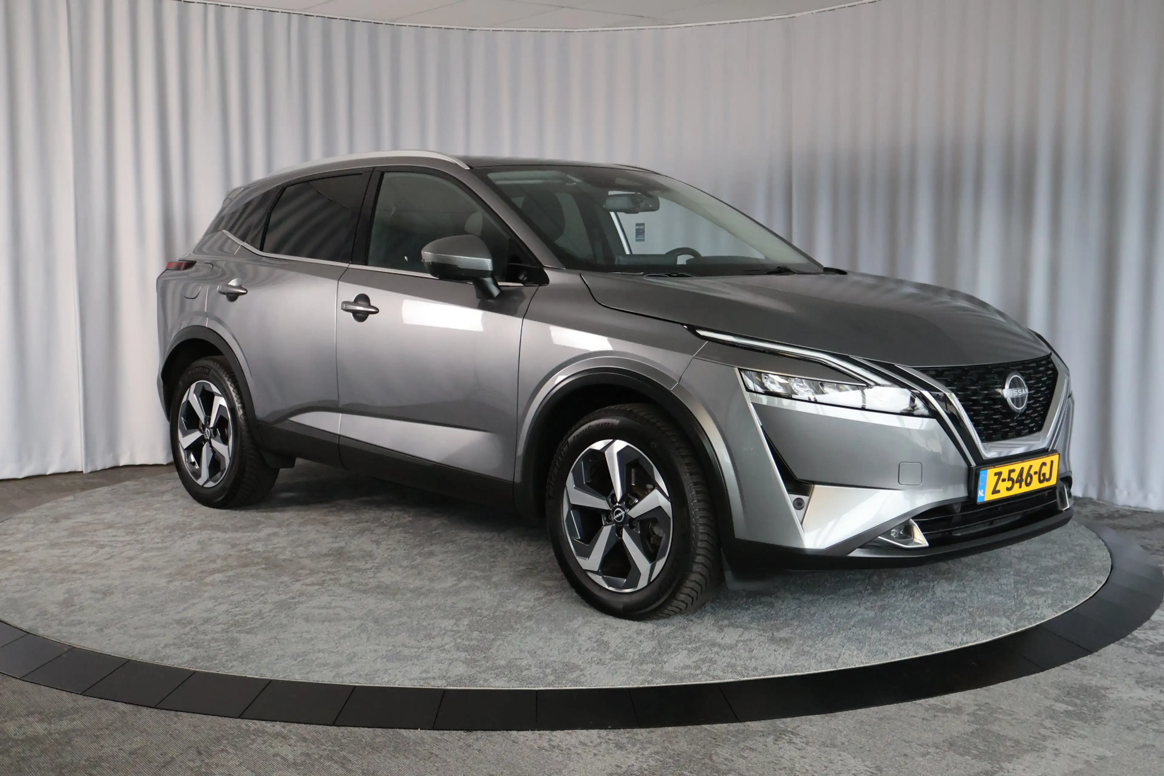 Nissan Qashqai 1.3 MHEV Xtronic N-Connecta, Panodak, 360° Camera, — photo 2