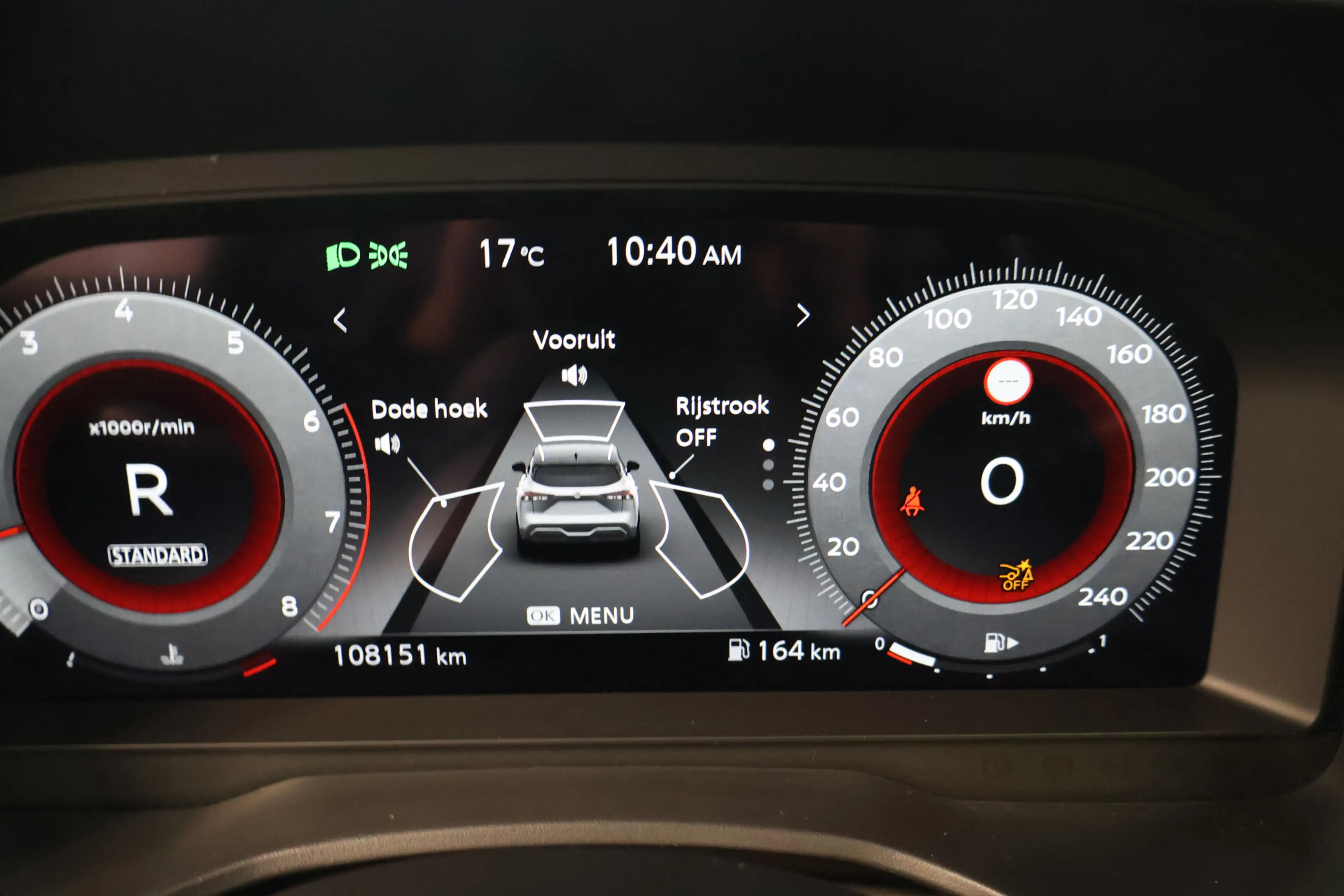 Nissan Qashqai 1.3 MHEV Xtronic N-Connecta, Panodak, 360° Camera, — photo 15