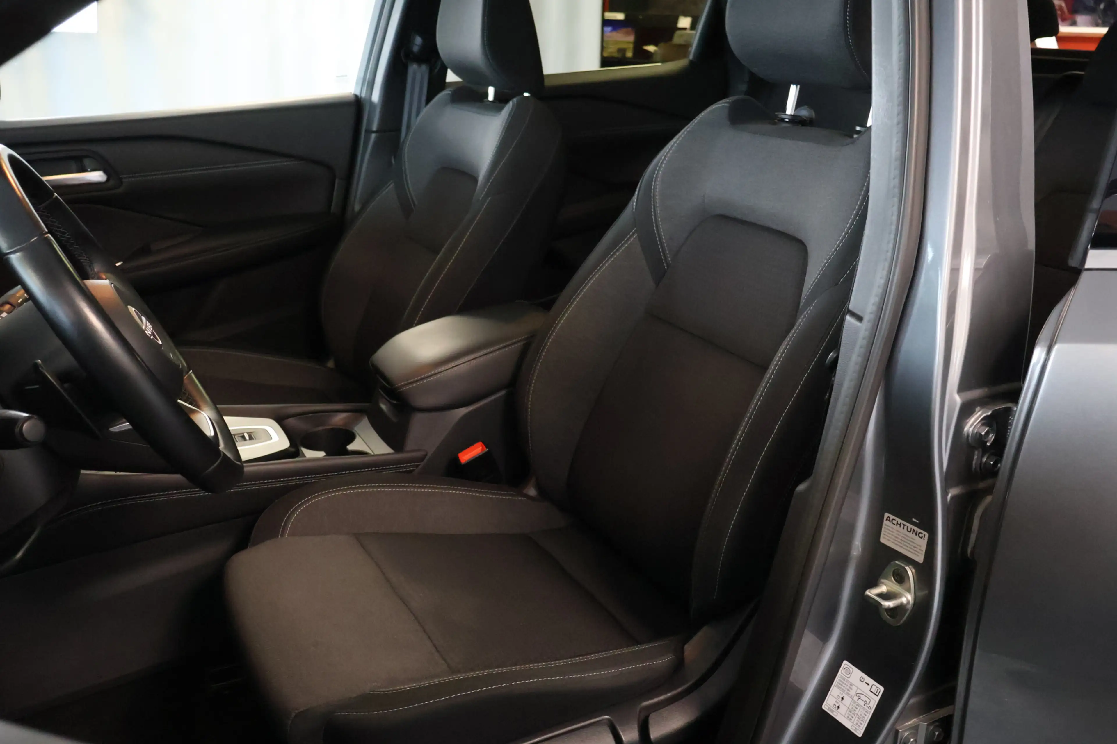 Nissan Qashqai 1.3 MHEV Xtronic N-Connecta, Panodak, 360° Camera, — photo 12