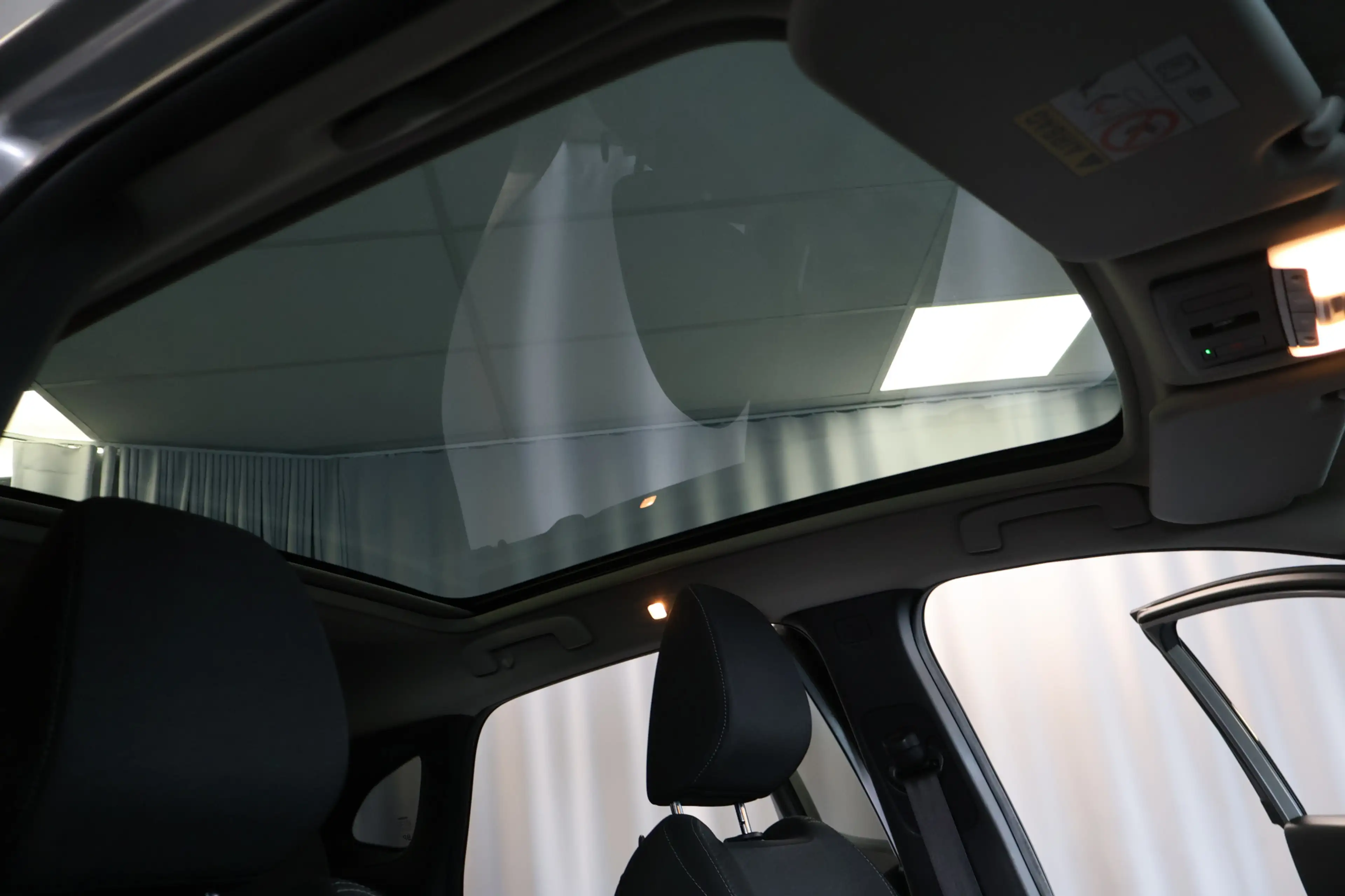 Nissan Qashqai 1.3 MHEV Xtronic N-Connecta, Panodak, 360° Camera, — photo 10