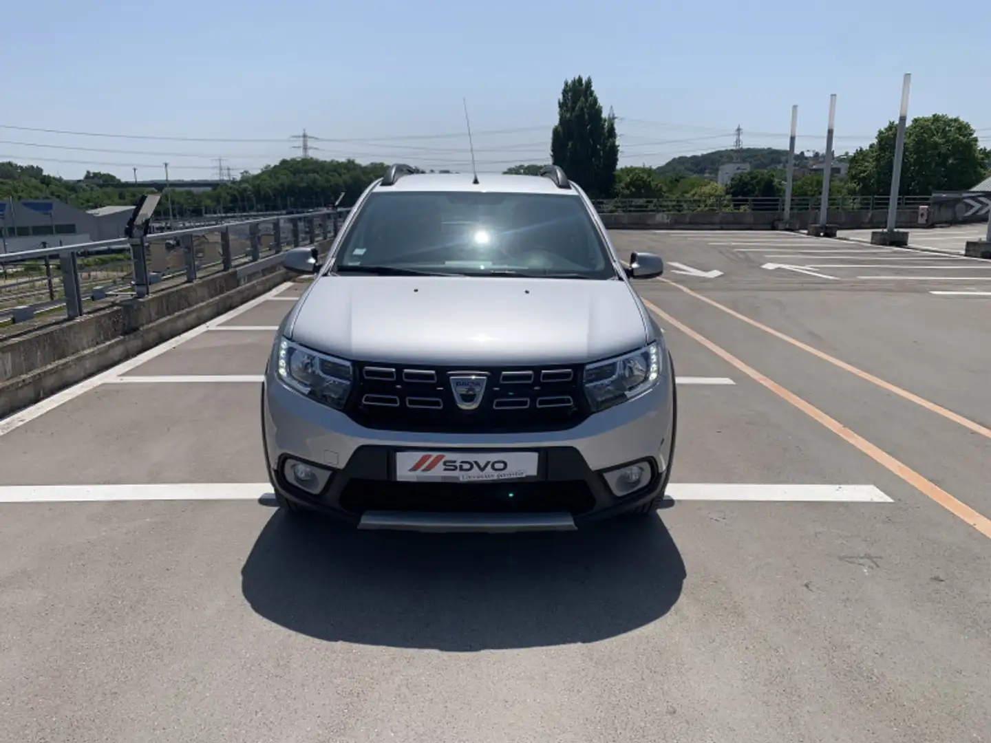 Dacia Sandero 0.9 TCE 90CH STEPWAY EASY-R Gris - 2