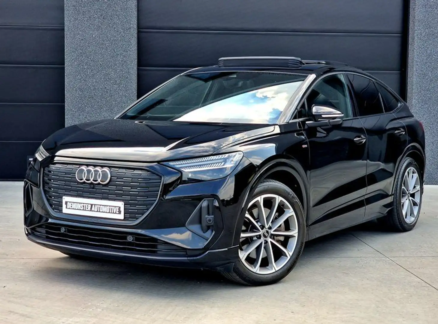 Audi Q4 e-tron S line*Sportback*PANO*Camera/Carplay/Alcantara Schwarz - 1