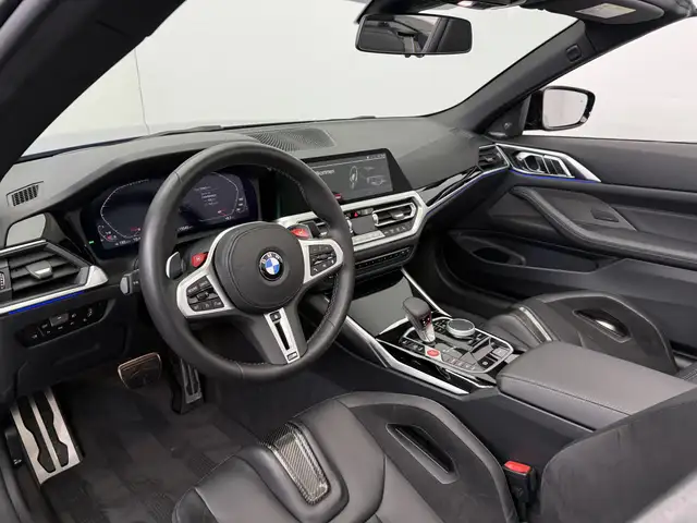BMW M4 view 11