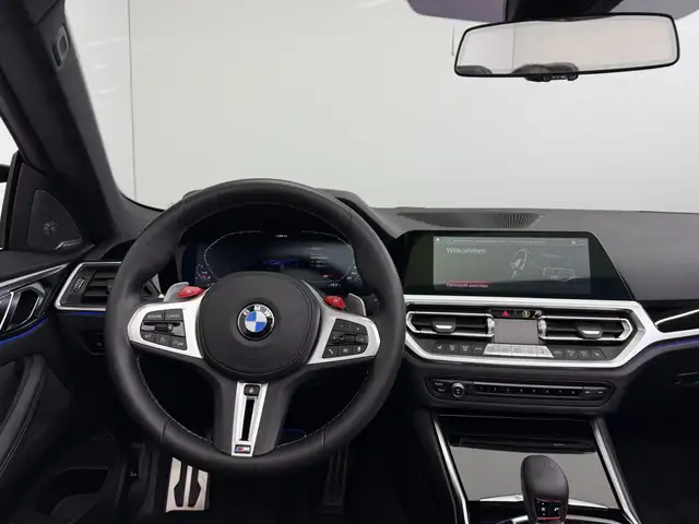 BMW M4 view 13