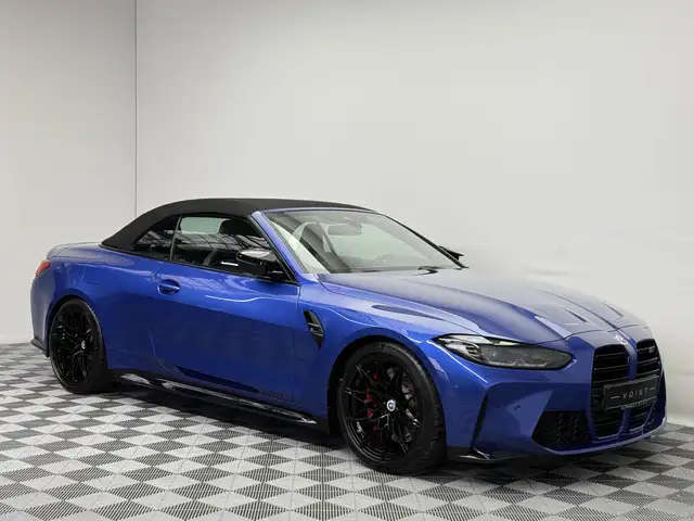 BMW M4 view 7