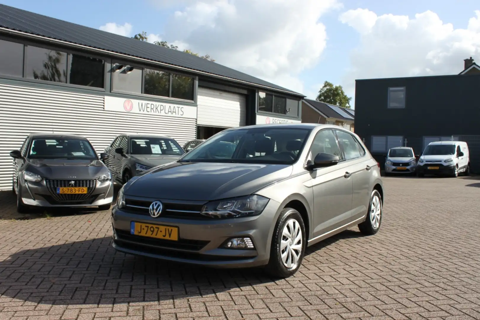 Volkswagen Polo 1.0 TSI Comfortline, navigatie, Apple carplay/andr Grau - 1