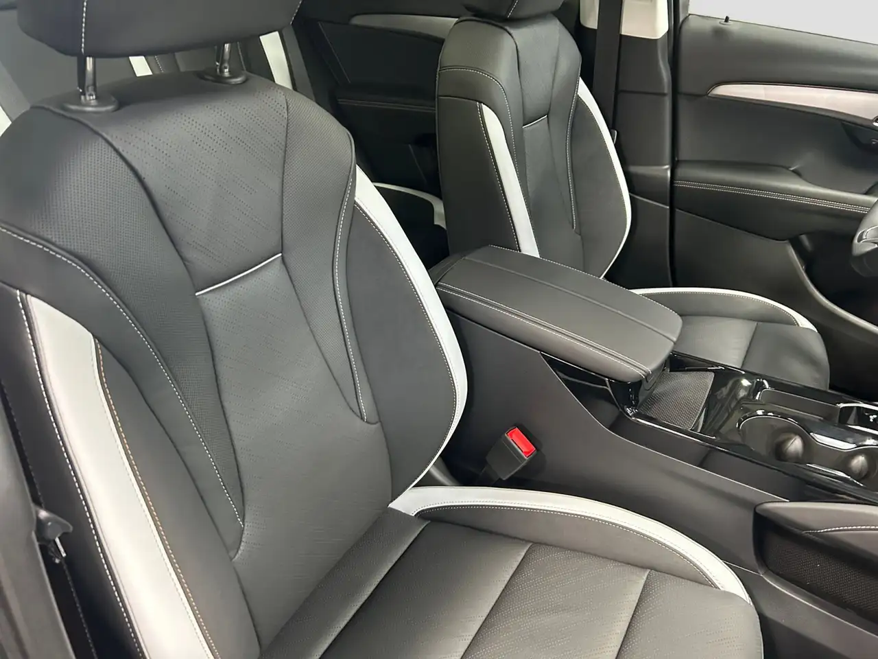 Buick Envision снимка Buick Envision