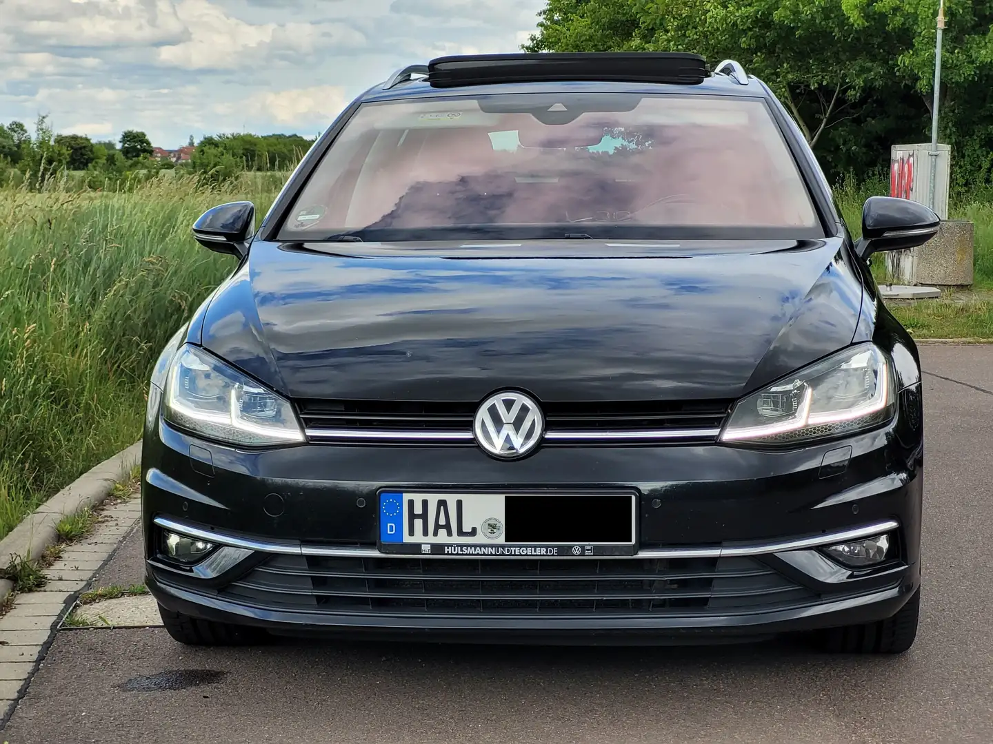 Volkswagen Golf Variant Golf VII 2.0 TDI Facelift DSG Highl Pano AHK Negro - 1