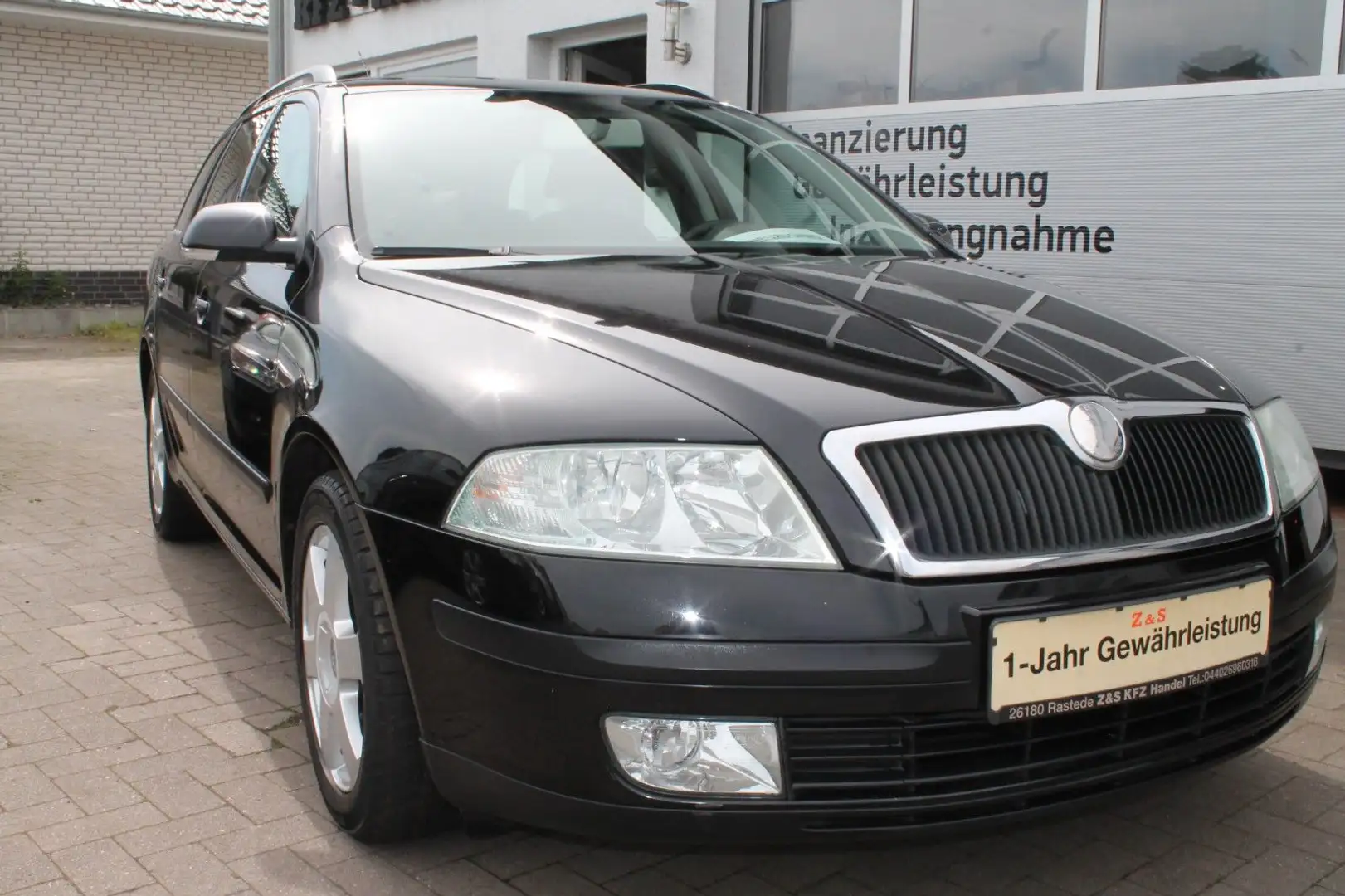 Skoda Octavia Combi Ambiente *TÜV-NEU* Schwarz - 1