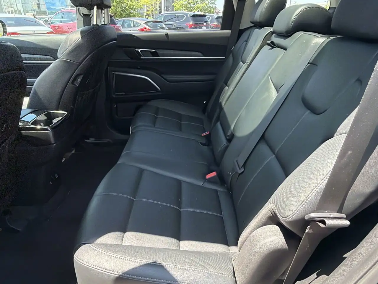 Kia Telluride снимка Kia Telluride