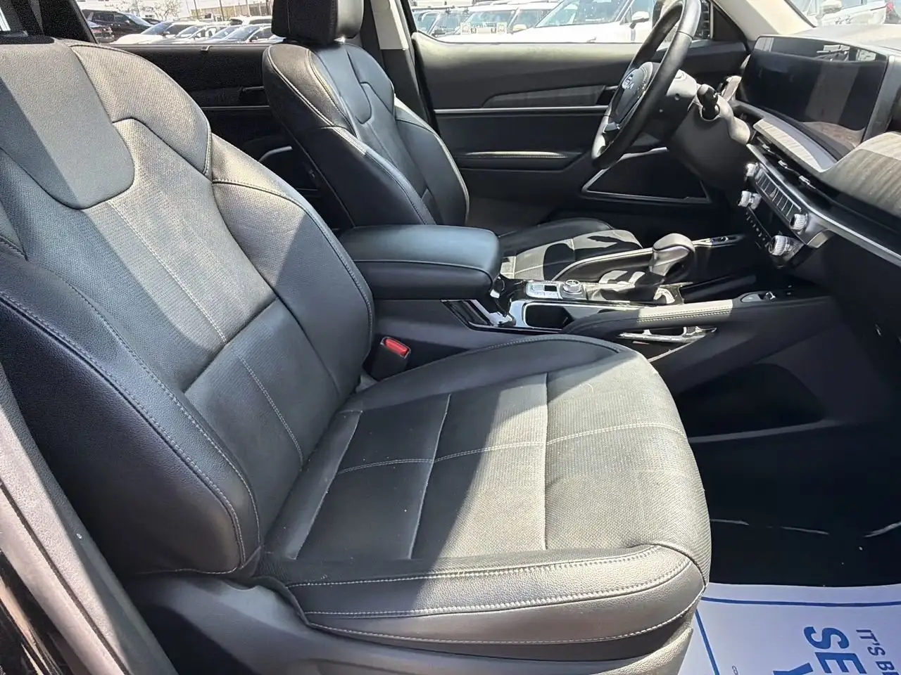 Kia Telluride снимка Kia Telluride