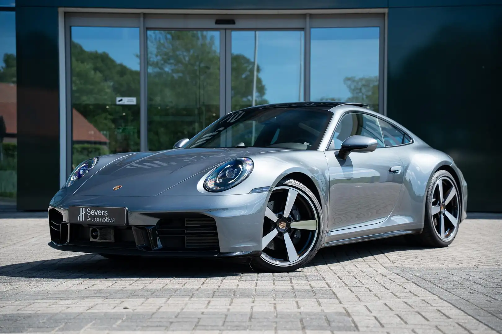 Porsche 992 3.0 Carrera | SportDesign Pakket | BOSE Surround S Grijs - 2