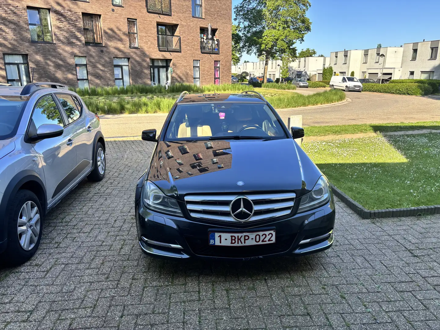 Mercedes-Benz C 200 T CDI DPF (BlueEFFICIENCY) 7G-TRONIC Avantgarde Zwart - 1