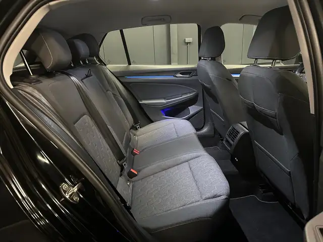 Volkswagen Golf view 27
