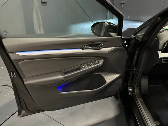 Volkswagen Golf view 13