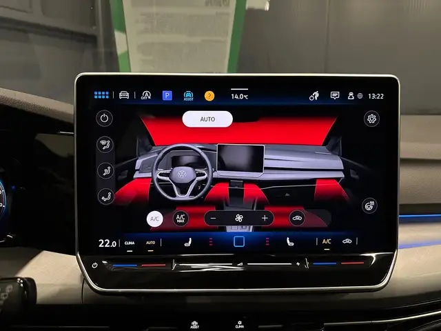 Volkswagen Golf view 21