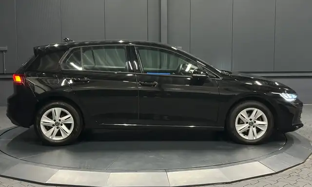 Volkswagen Golf view 6