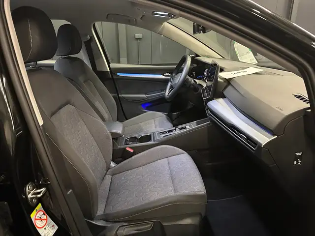Volkswagen Golf view 10
