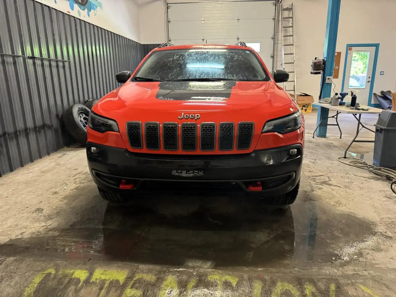 Jeep Cherokee снимка Jeep Cherokee