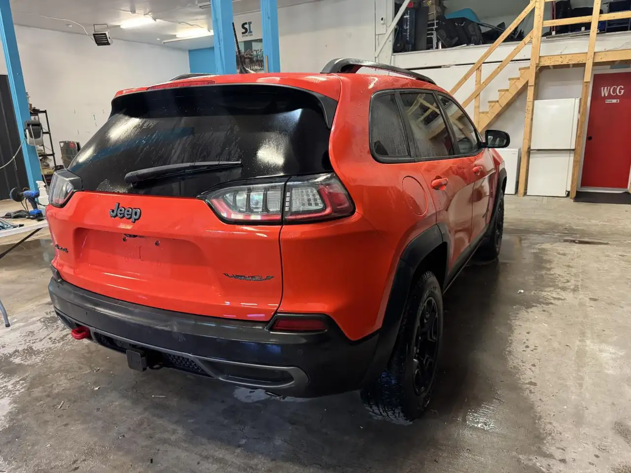Jeep Cherokee снимка Jeep Cherokee