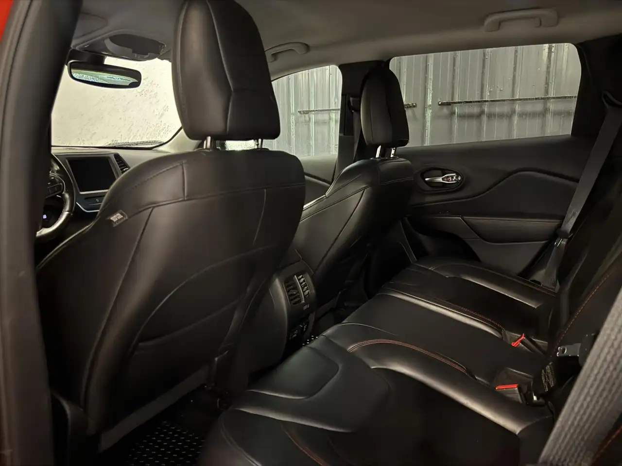 Jeep Cherokee снимка Jeep Cherokee