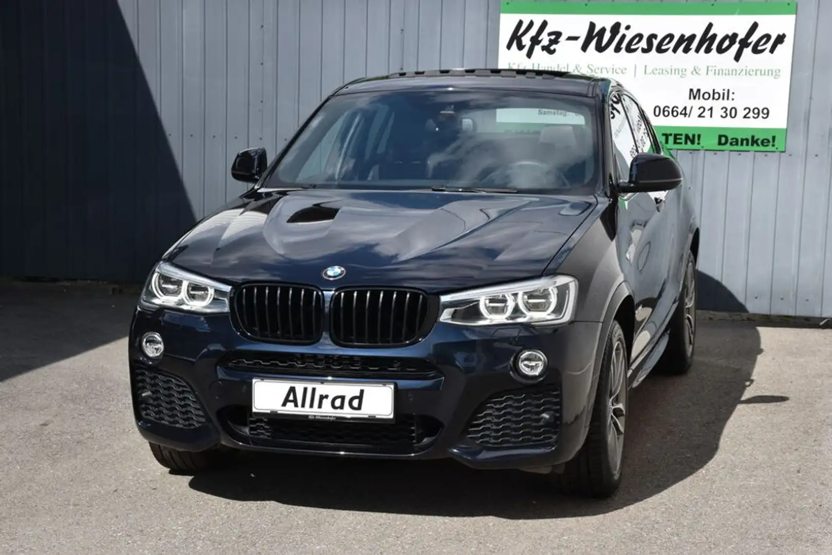 BMW X4 xDrive 20d M-Paket / Anhängerkupplung / Noir - 2
