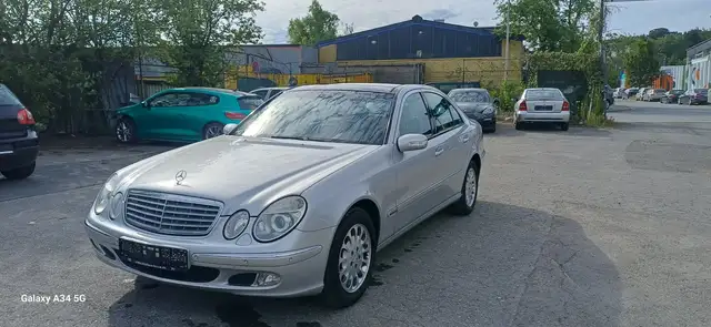 Mercedes-Benz E 320 Avantgarde mit Panoramadach