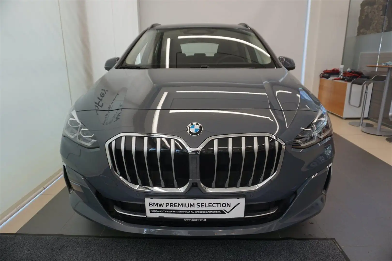 BMW 223 d xDrive Active Tourer Gri - 2