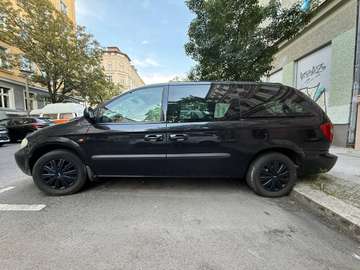 Voyager Diesel 2.5 CRD SE