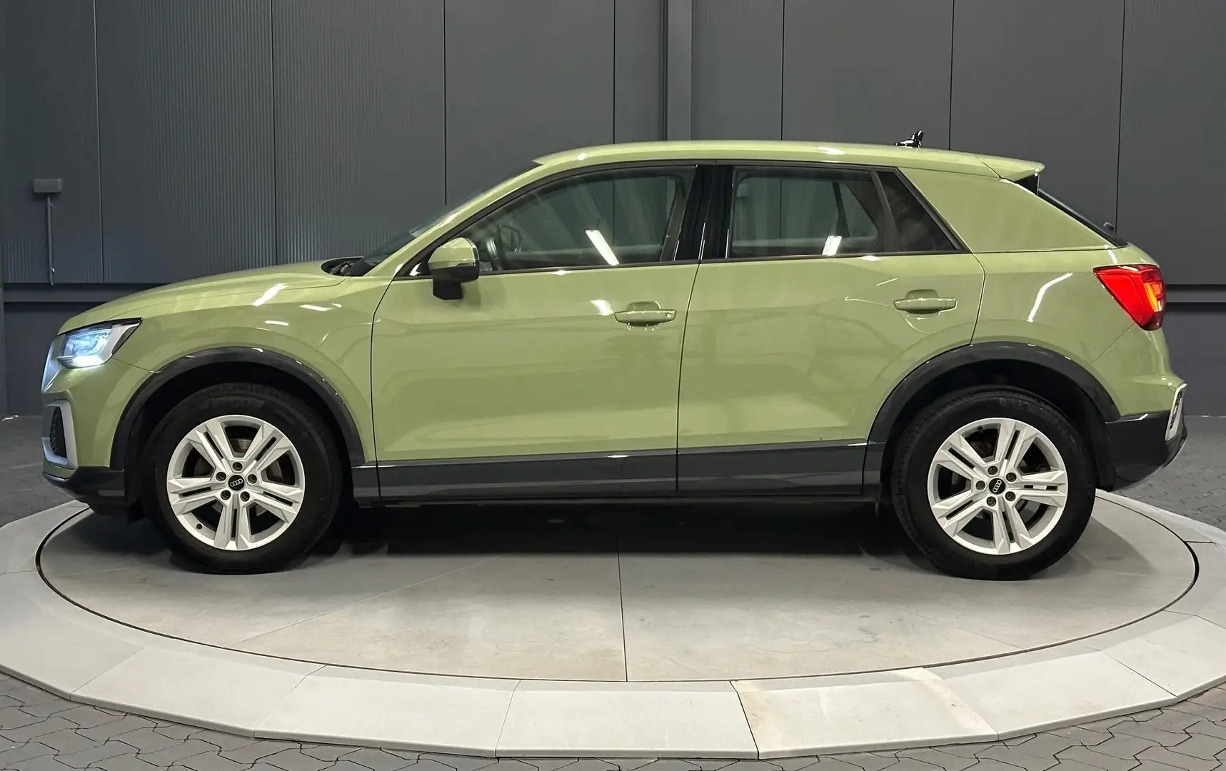 Audi Q2 35 TFSI advanced *CarPlay*KAMERA*AHK*Sitzhzg*ACC* Grün - 2