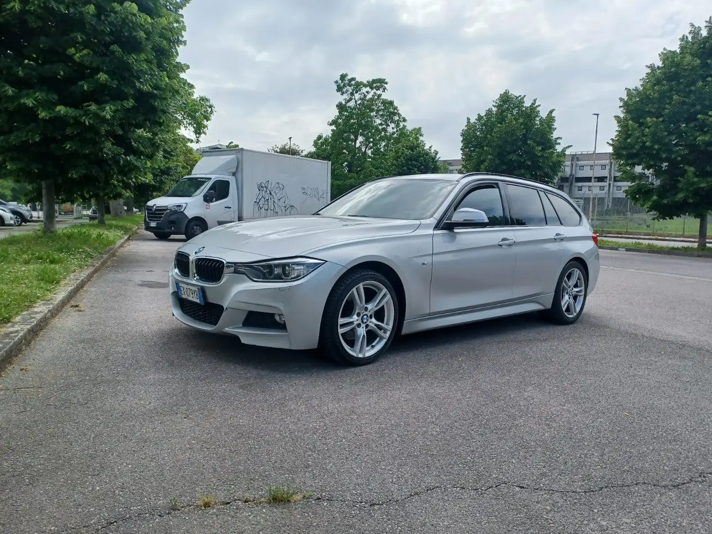 BMW 320 320d Touring M Sport Argent - 2