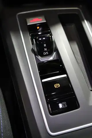 Volkswagen Golf view 10