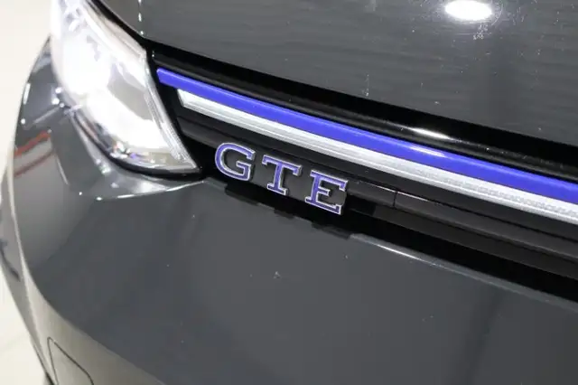 Volkswagen Golf view 12