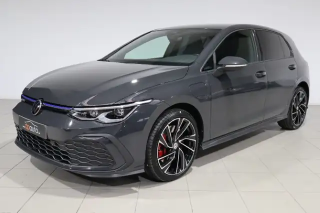 Volkswagen Golf view 5