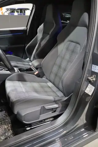 Volkswagen Golf view 14