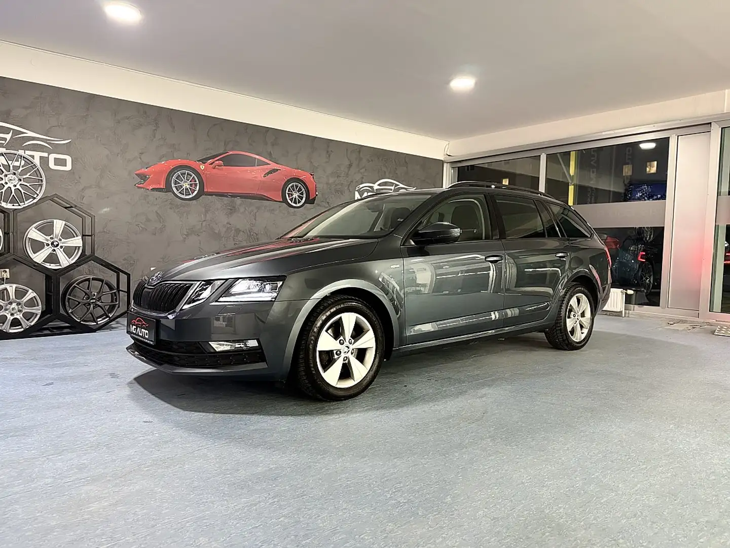Skoda Octavia 2.0 TDI ALLRAD DSG *TOP AUSSTATTUNG Grau - 1