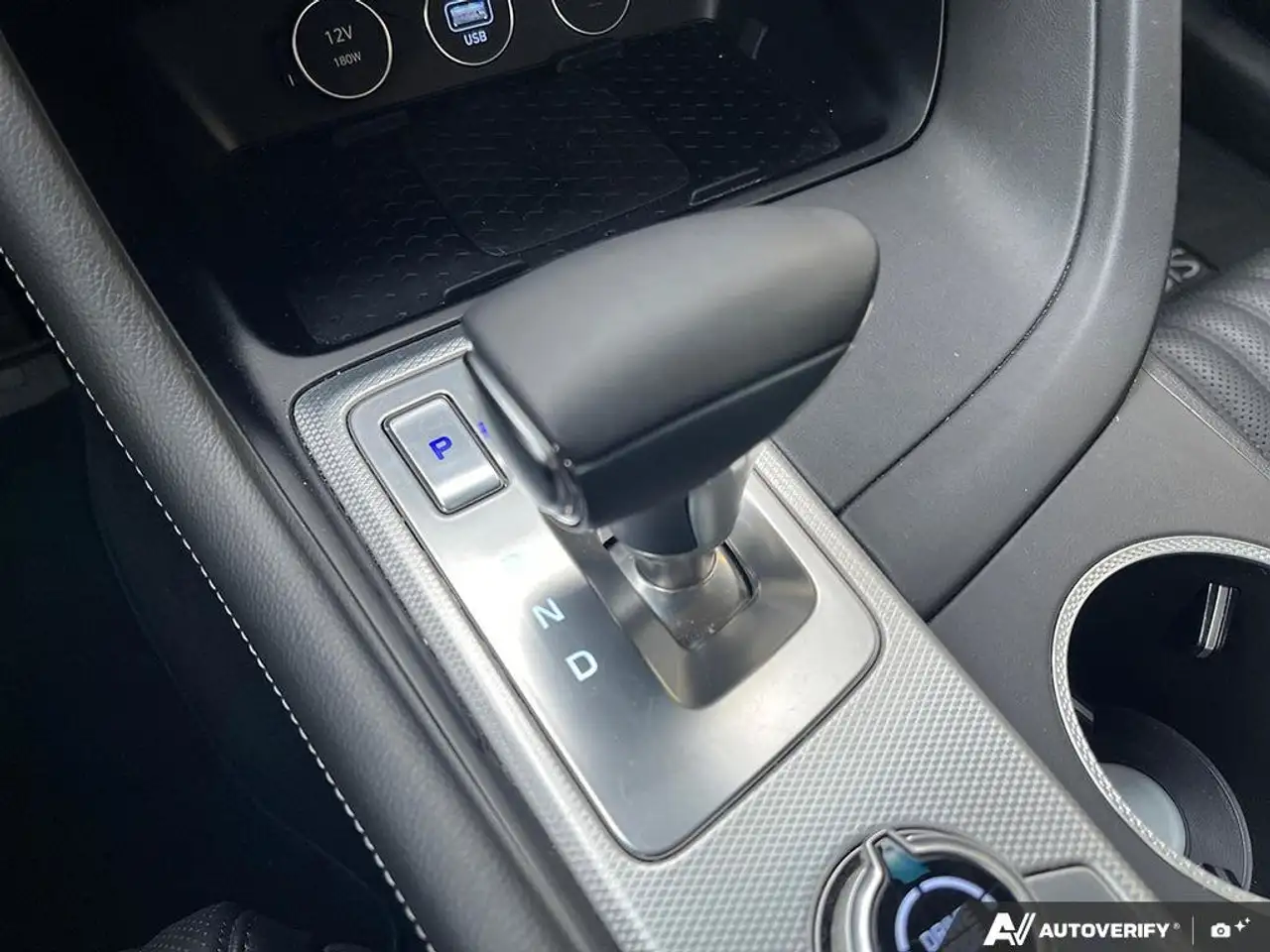 Genesis G70 снимка Genesis G70