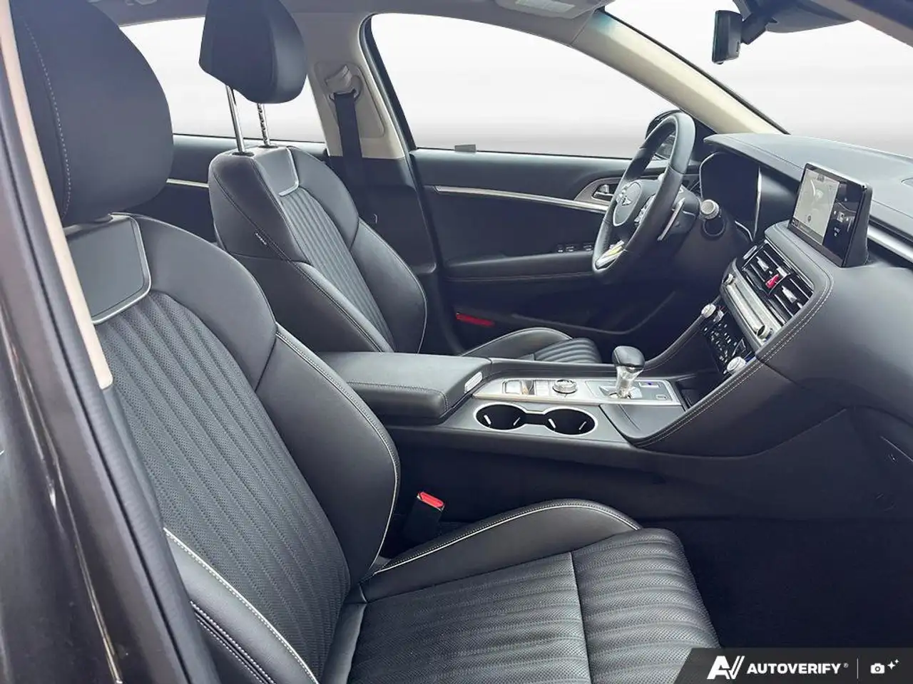 Genesis G70 снимка Genesis G70