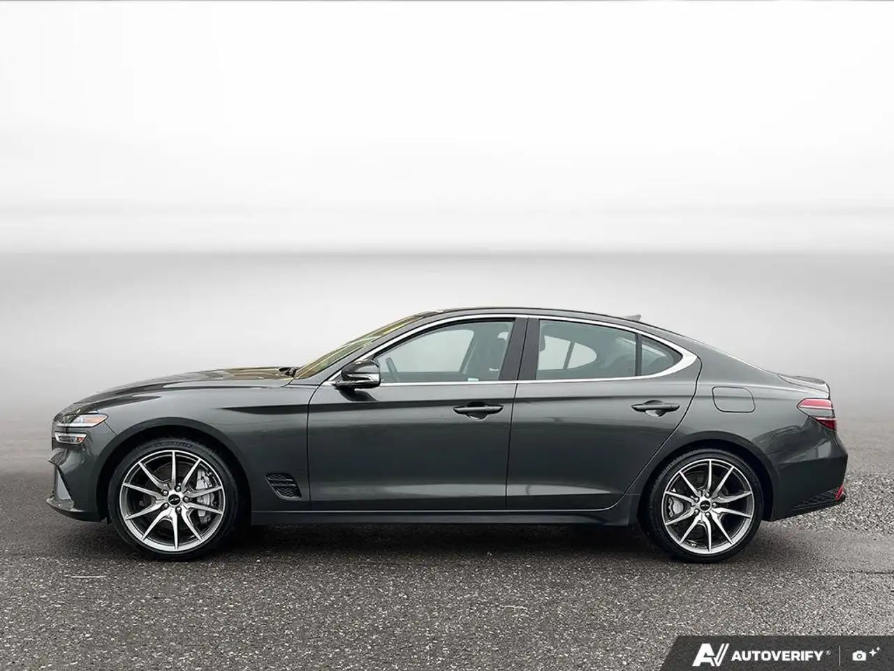 Genesis G70 снимка Genesis G70